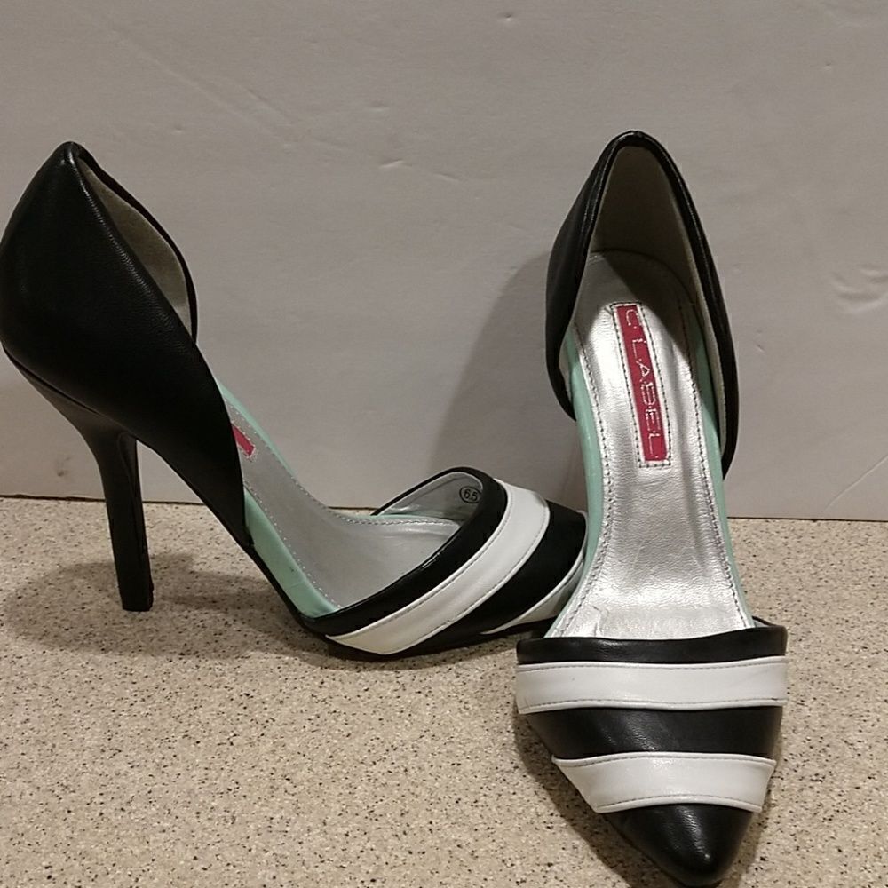 👍 Cute Clabel Heels Size 6.5.   A6